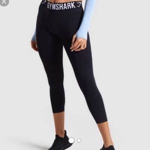 GYM SHARK FIT CROPPED LEGGINGS